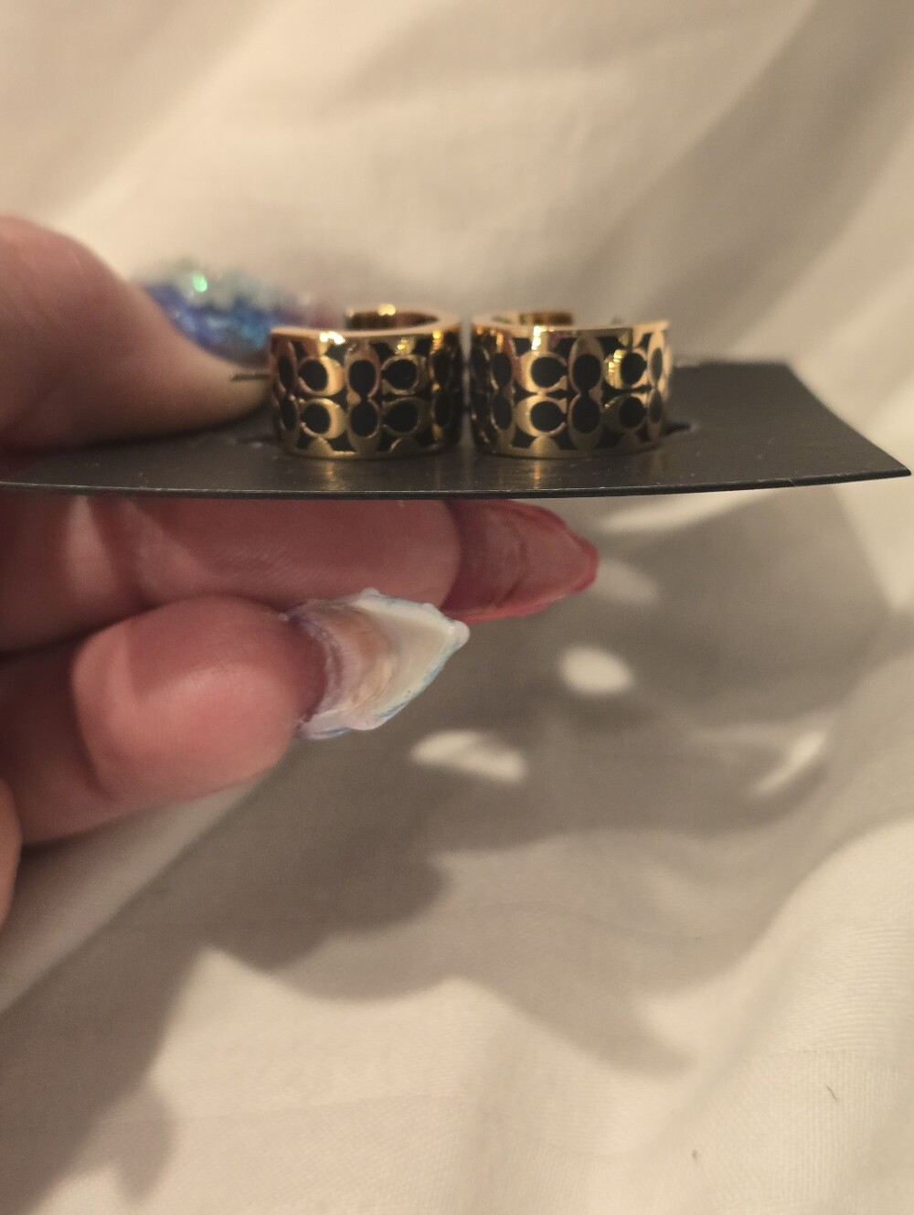 Coach Black And Gold Huggy Style Earrings Net - Picture 3 of 7